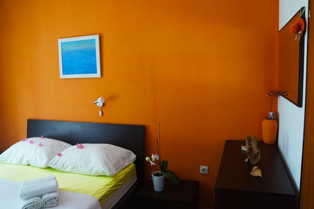 Guest House Tina Rab Town Exterior photo